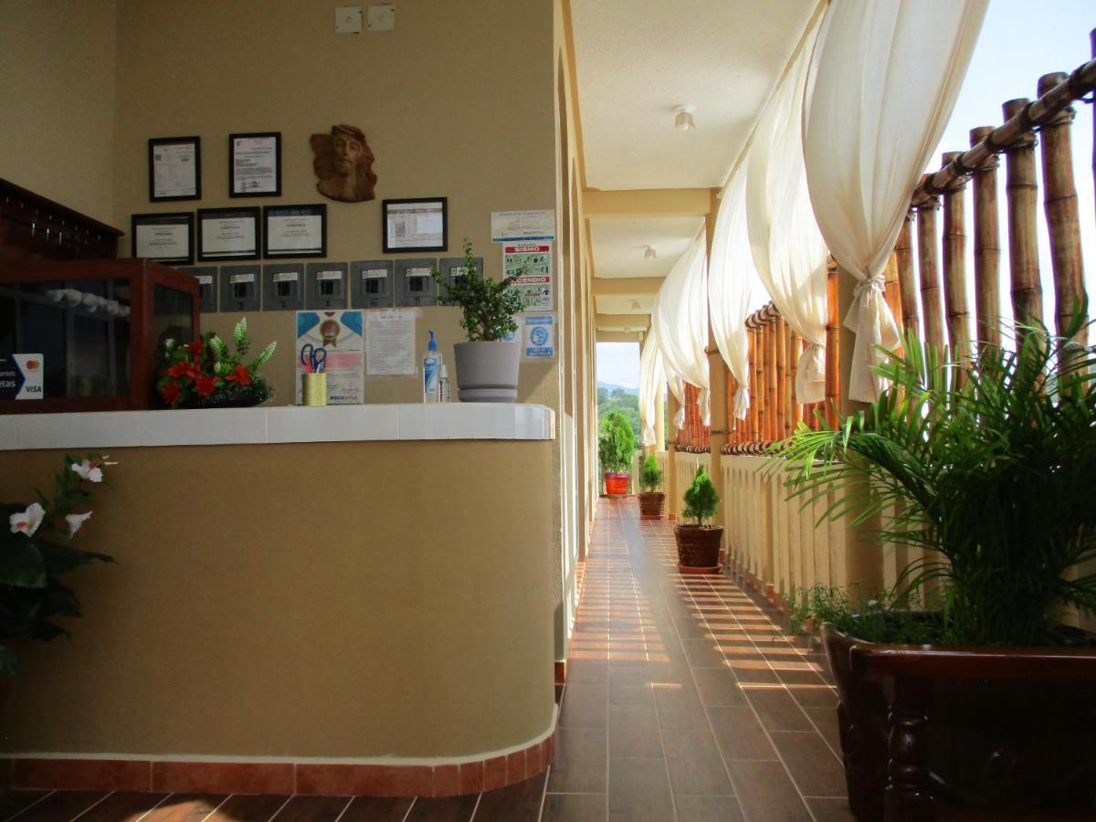 Gloria'S Hotel Estacahuite エクステリア 写真
